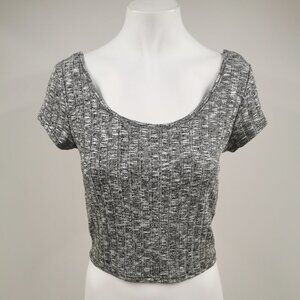 𝅺Forever 21  Crop Top